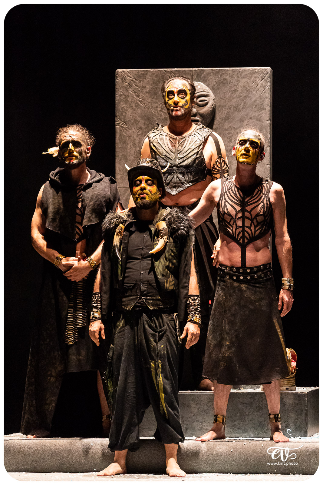 THE PRIMITALS (YLLANA & PRIMITAL BROTHERS)